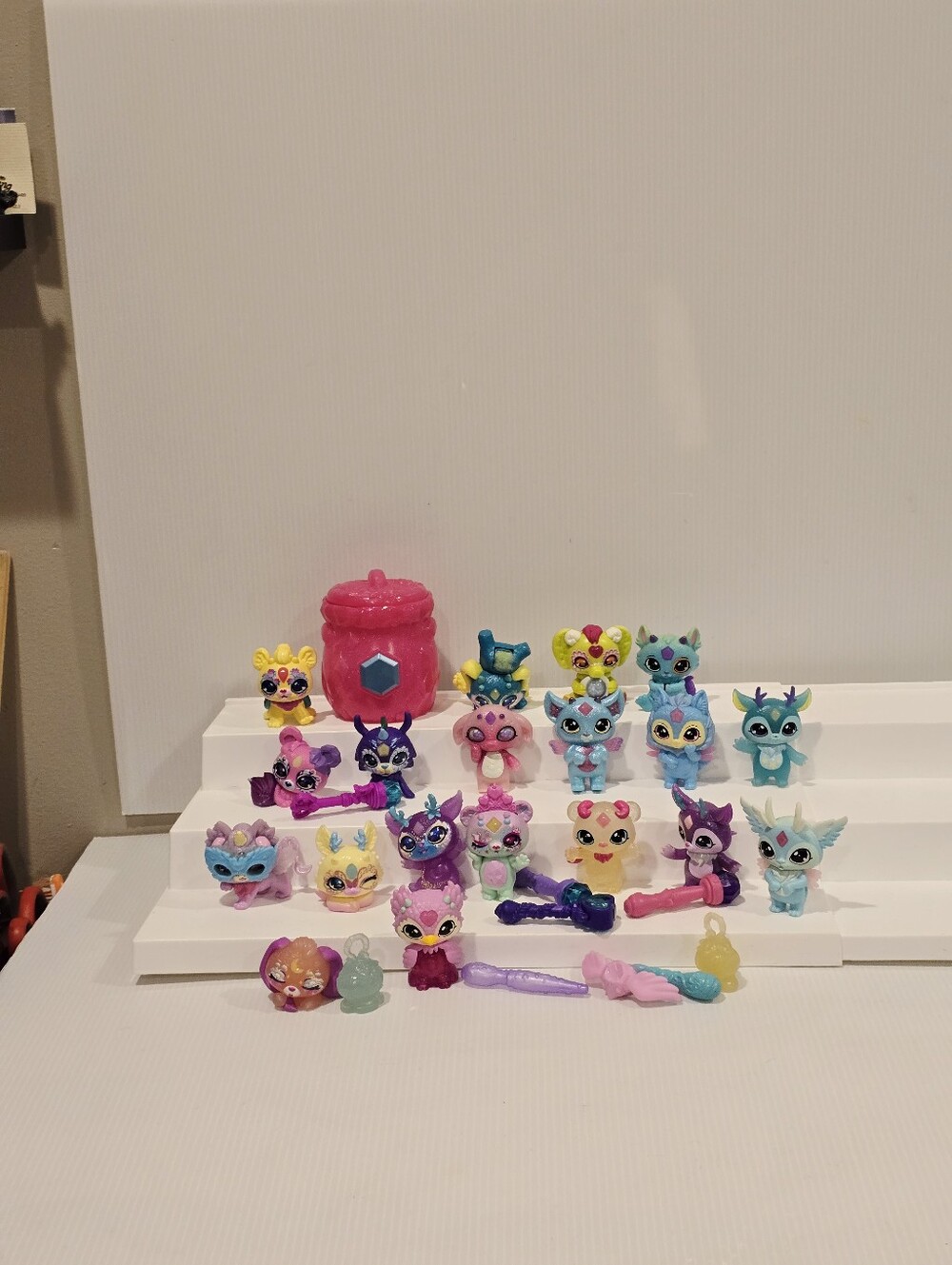 Magic Mixies Mixlings Figure and Accessories Set